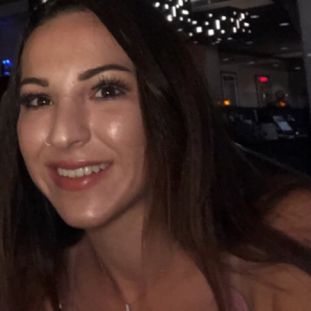 Meet your Posher, Nadia